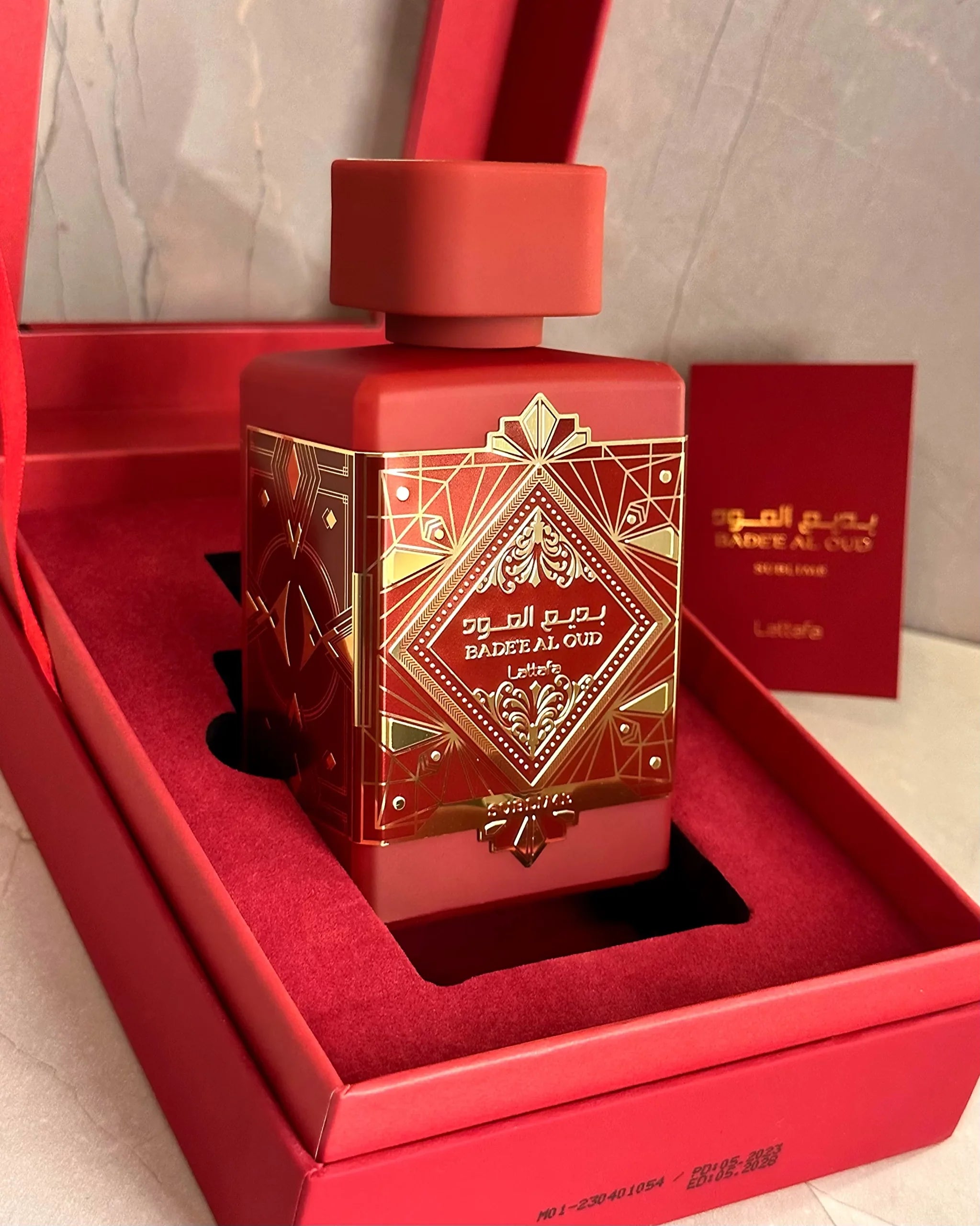 https://cdn.shopify.com/s/files/1/0778/3710/7543/files/Badee-Al-Oud-Sublime-de-Lattafa-100ml.webp?v=1708850897